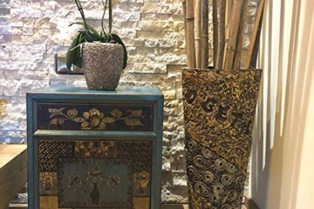 Mesita de noche oriental